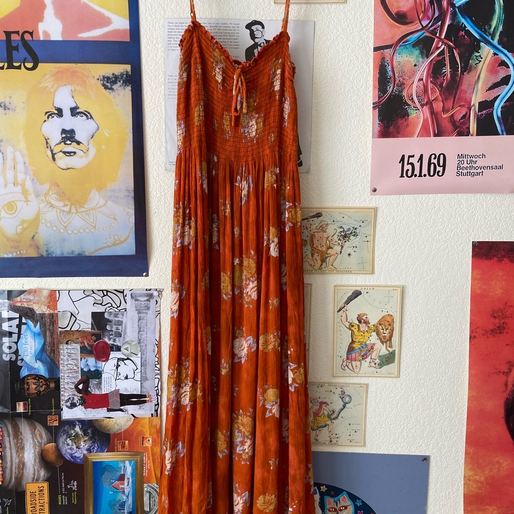 Beautiful urban outfitters maxi floral dress